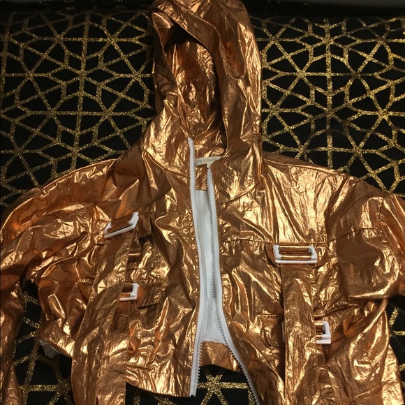 Cropped Jacket - Picture 1 of 1